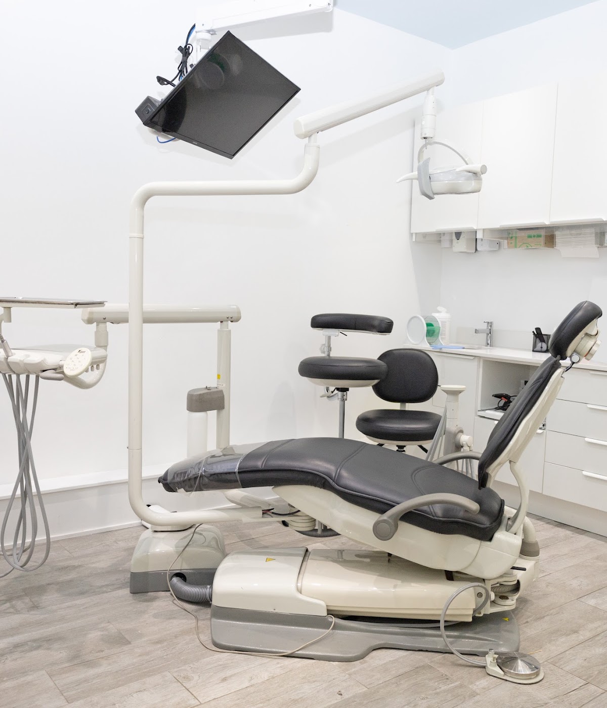 Bayly Dental Clinic dental clinic in Pickering - Photo 3