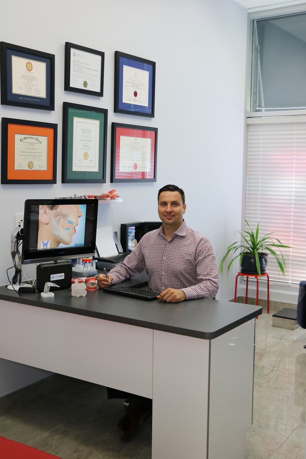 Morpho Orthodontics - Dr. Kresimir Lackovic dental clinic in Mississauga - Photo 3