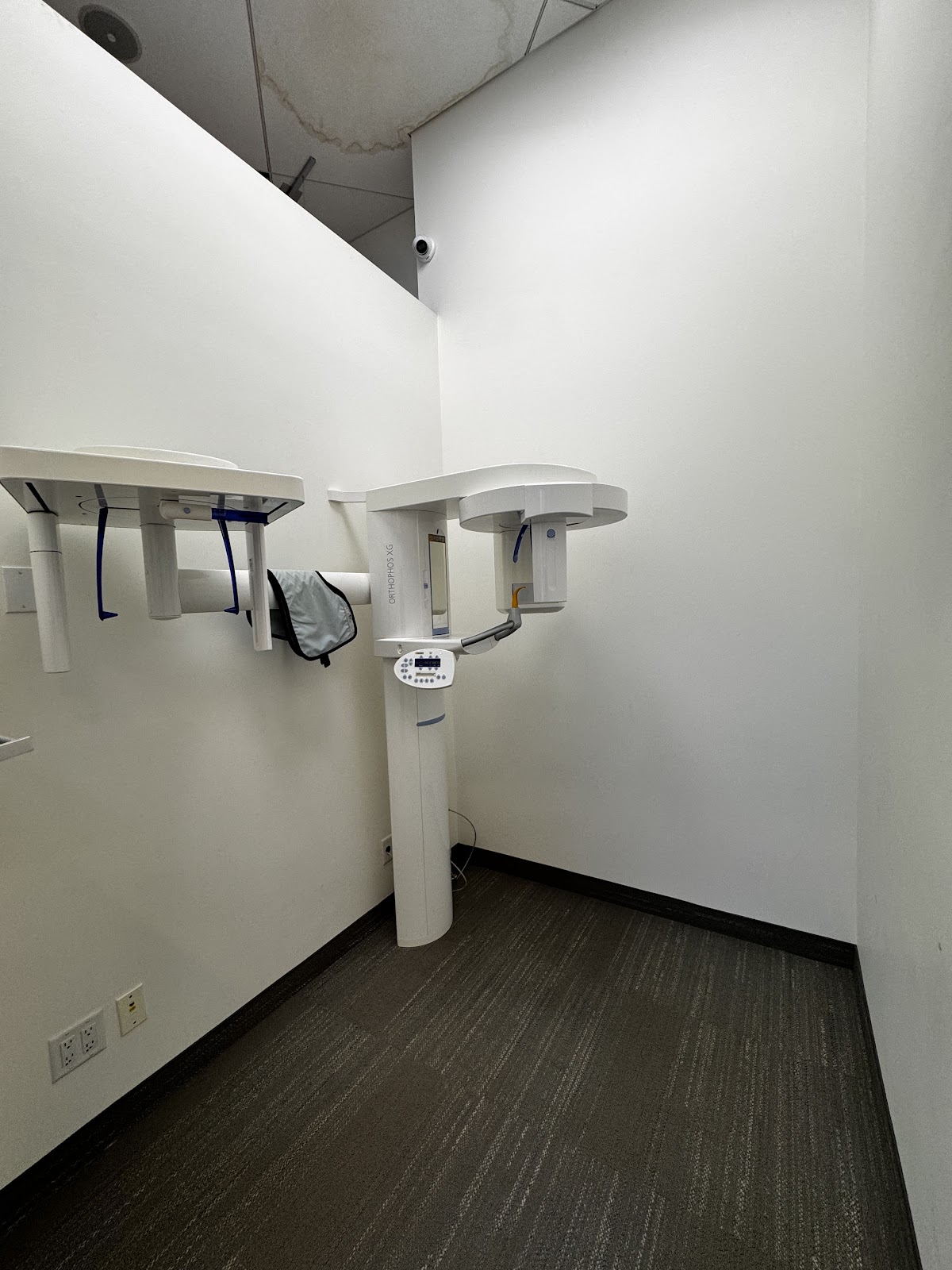 York Orthodontics - North York dental clinic in North York - Photo 4