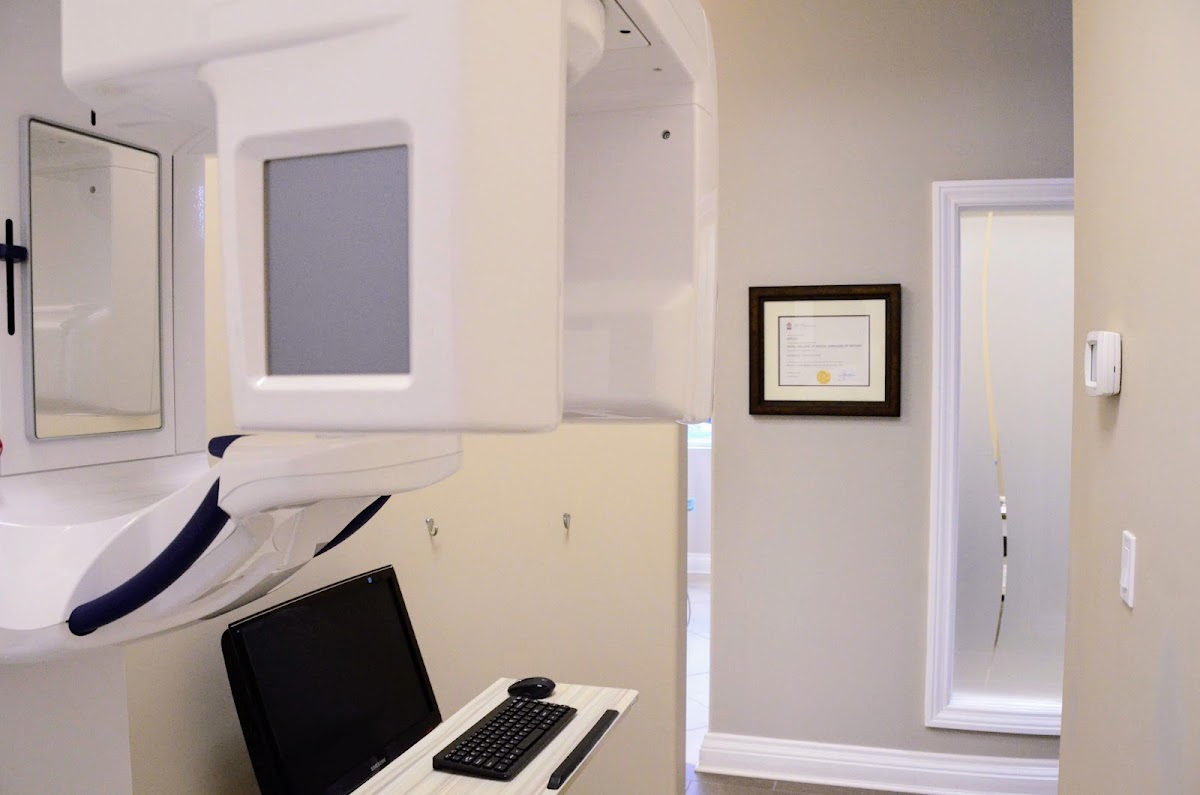 Bathurst Centre Dental Care dental clinic in Vaughan - Photo 4