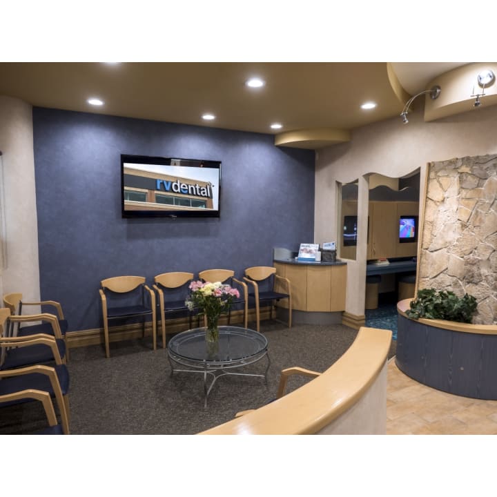 Rutherford Village Dental dental clinic in Vaughan - Photo 8