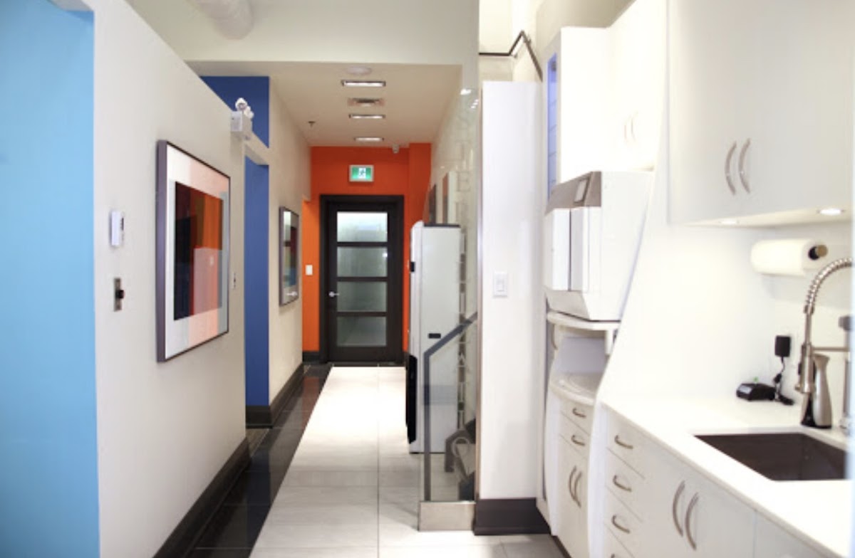 Vibrant Square Dental | Vaughan Dentist dental clinic in Vaughan - Photo 7