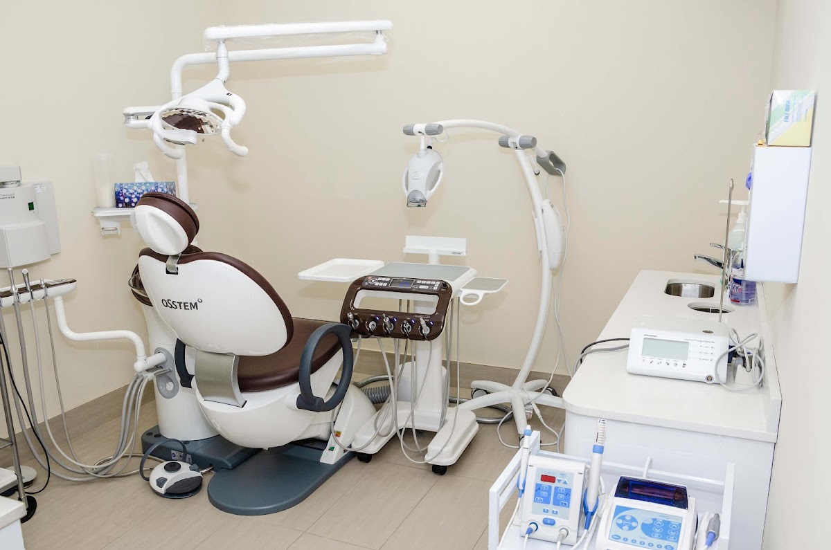 Marble Dental Centre dental clinic in Vaughan - Photo 1
