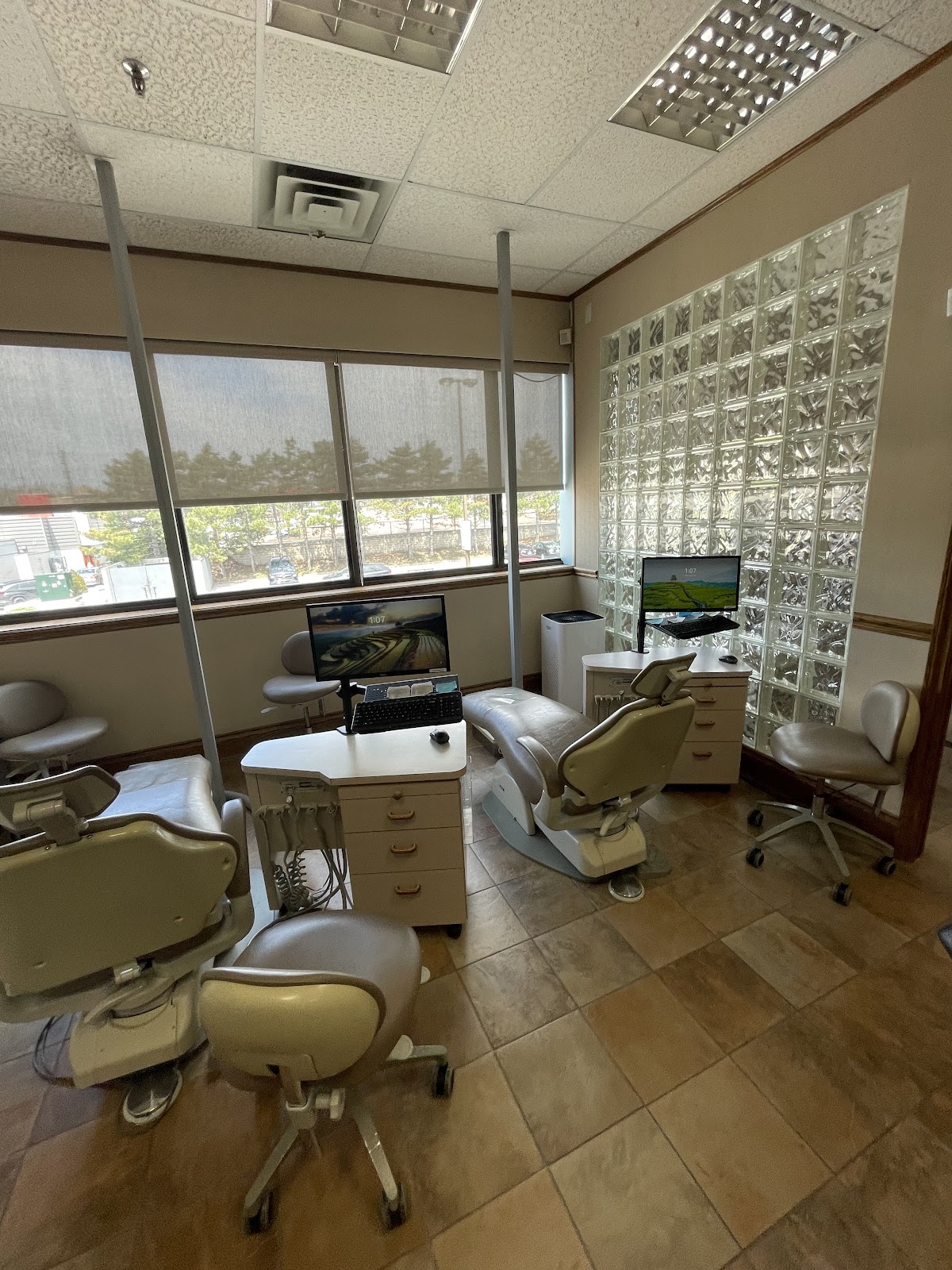 Davis Orthodontics- Woodbridge dental clinic in Vaughan - Photo 3