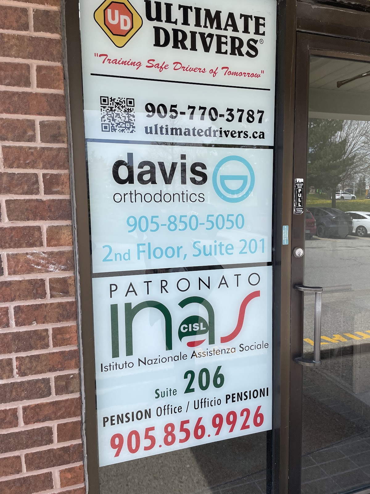 Davis Orthodontics- Woodbridge dental clinic in Vaughan - Photo 6