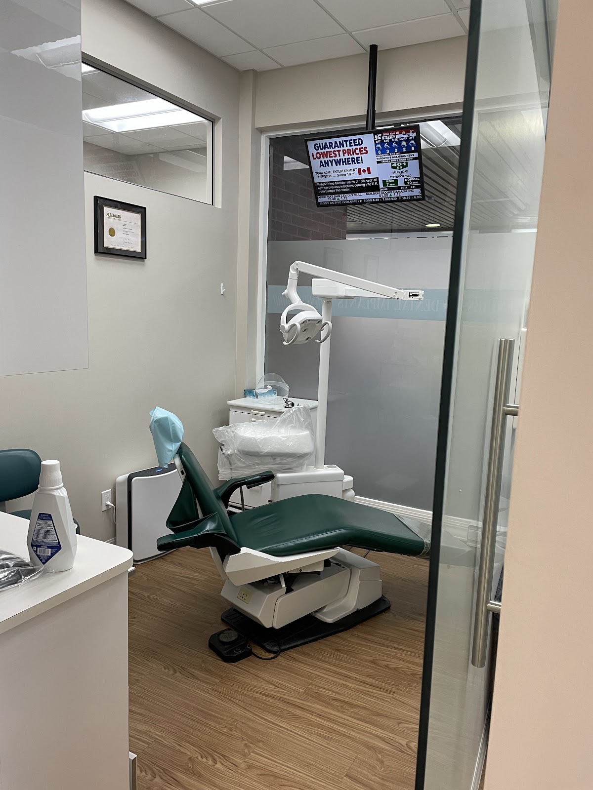 Lake Vista Dental dental clinic in Oshawa - Photo 9