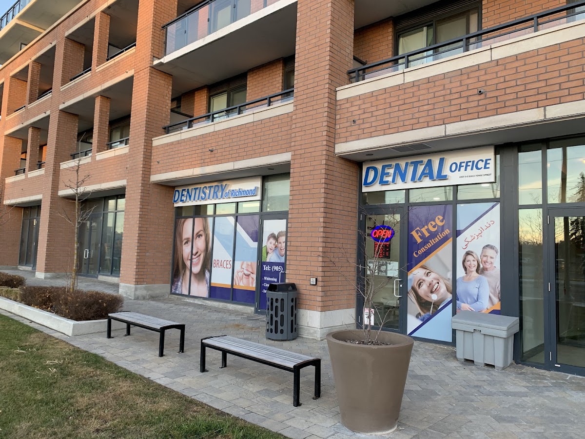 Dentistry of Richmond dental clinic in Richmond Hill - Photo 3