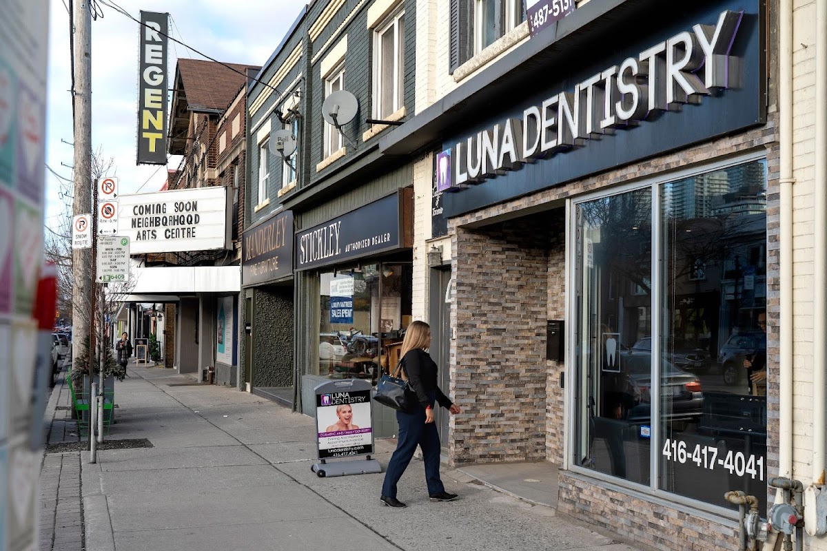 Luna Dentistry | Richmond Hill dental clinic in Richmond Hill - Photo 2