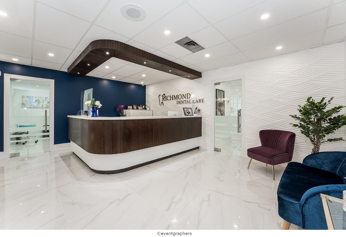 Richmond Dental Care dental clinic in Richmond Hill - Photo 1