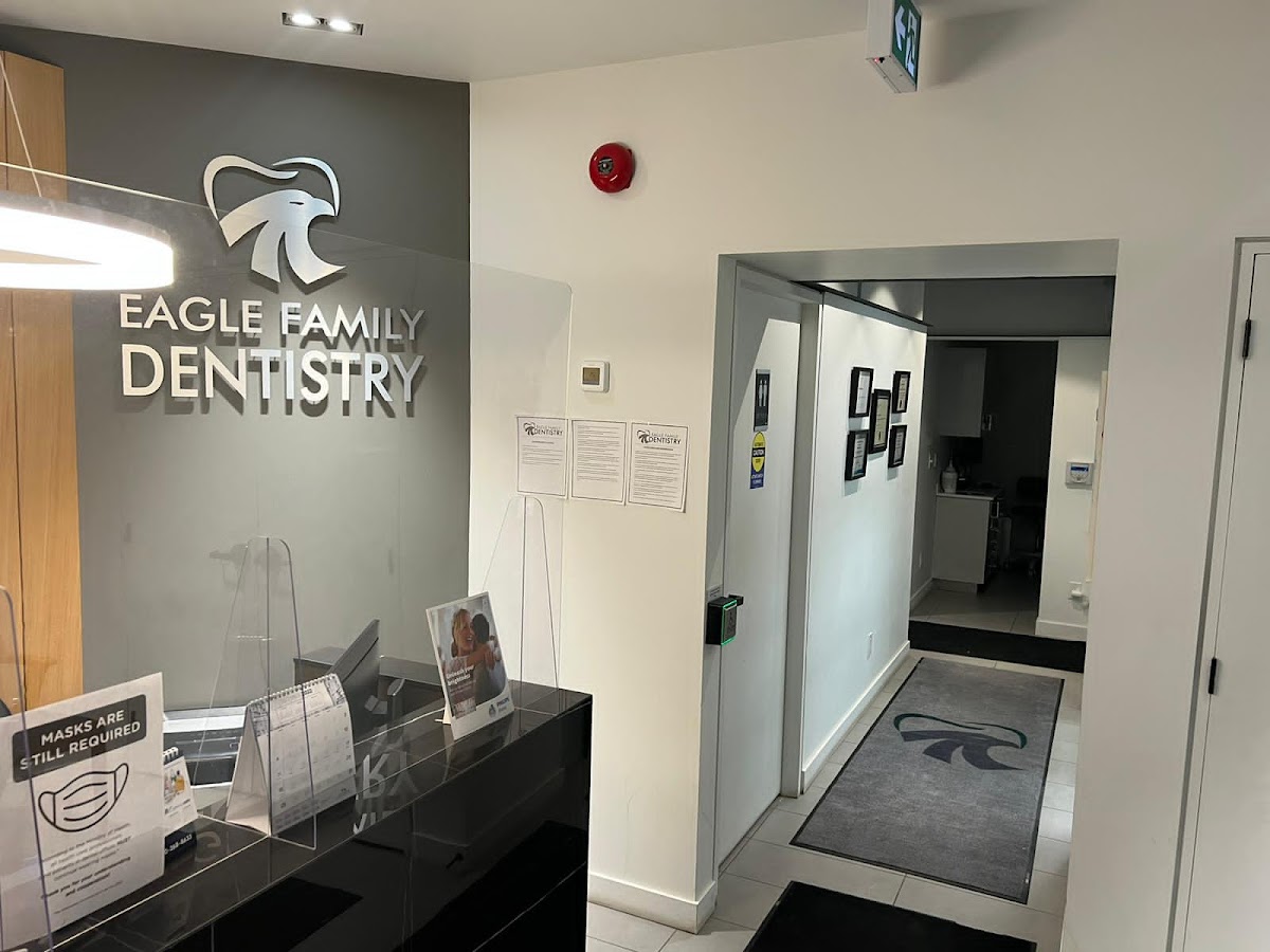 Eagle Family Dentistry dental clinic in Newmarket - Photo 4