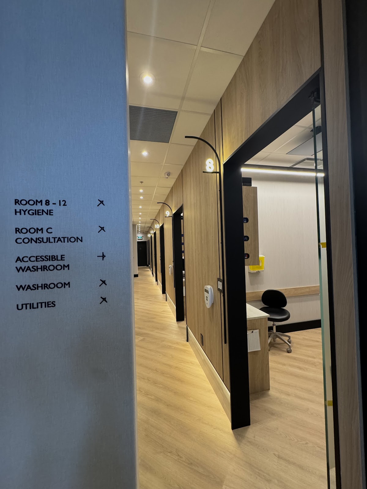 Smilehaus Newmarket Dental dental clinic in Newmarket - Photo 3