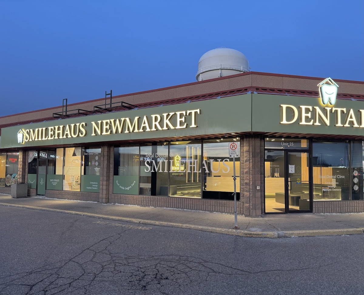 Smilehaus Newmarket Dental dental clinic in Newmarket - Photo 4
