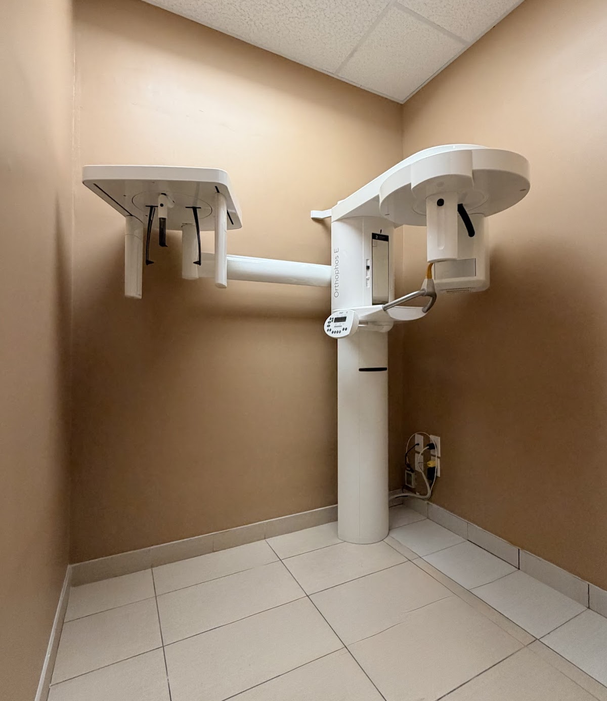 Centre Mall Dental Hamilton dental clinic in Hamilton - Photo 10