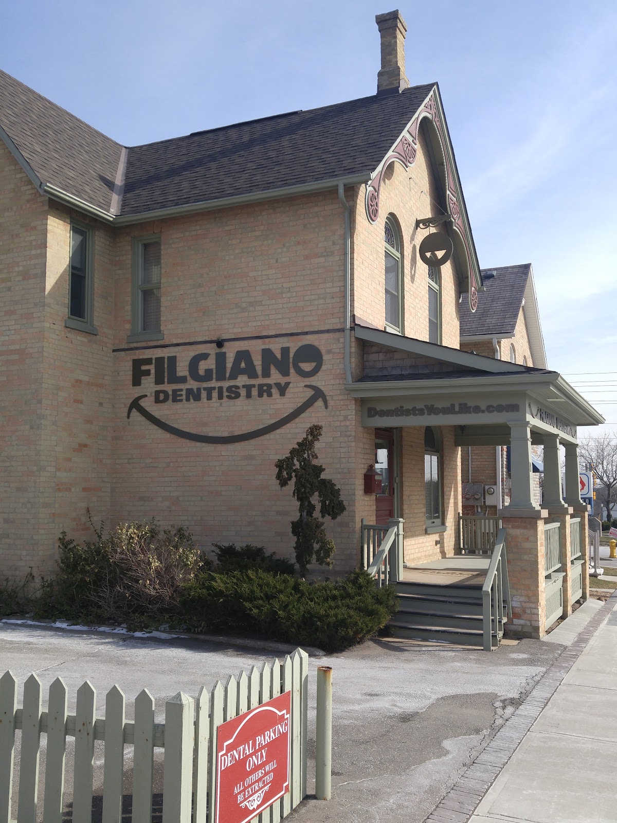 Filgiano Dentistry dental clinic in Markham - Photo 2