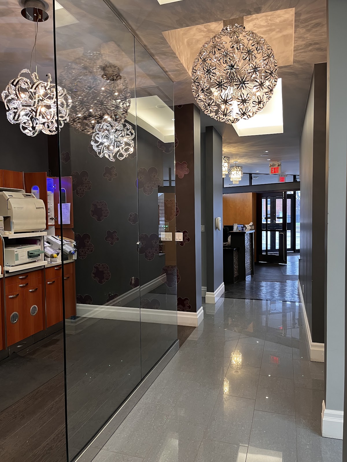 Dr. Kwong Lo Dental Office dental clinic in Hamilton - Photo 8