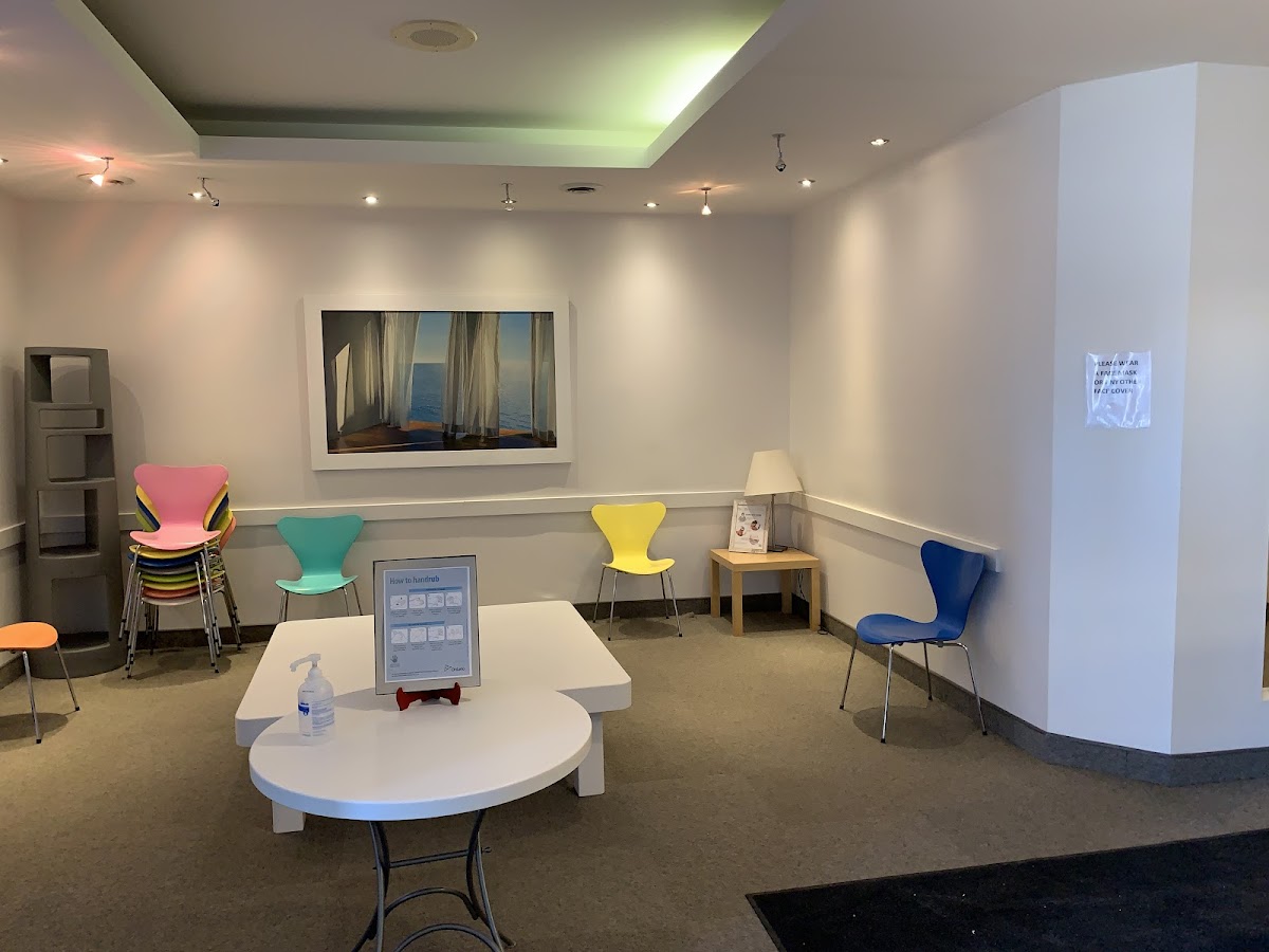 Jarecka Agnieszka Dr dental clinic in Hamilton - Photo 5