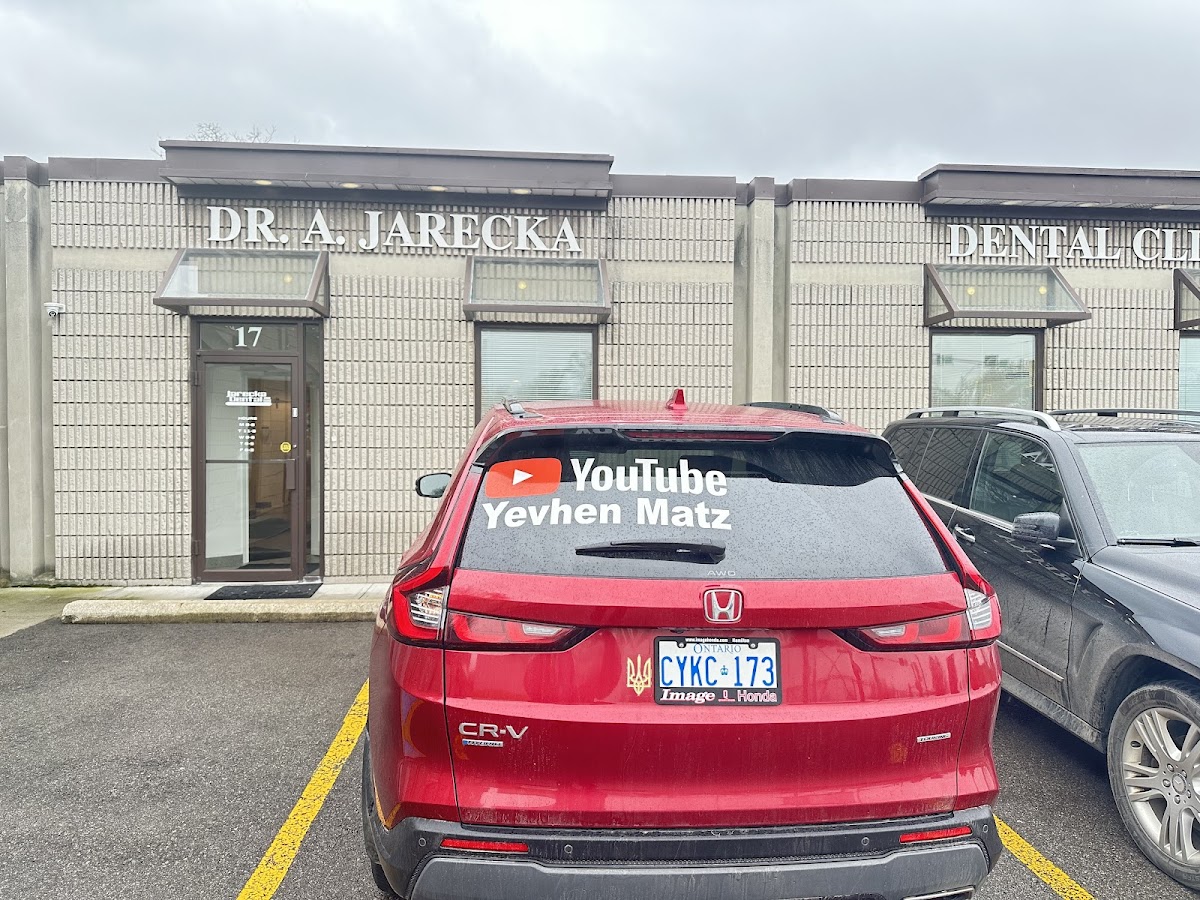 Jarecka Agnieszka Dr dental clinic in Hamilton - Photo 9