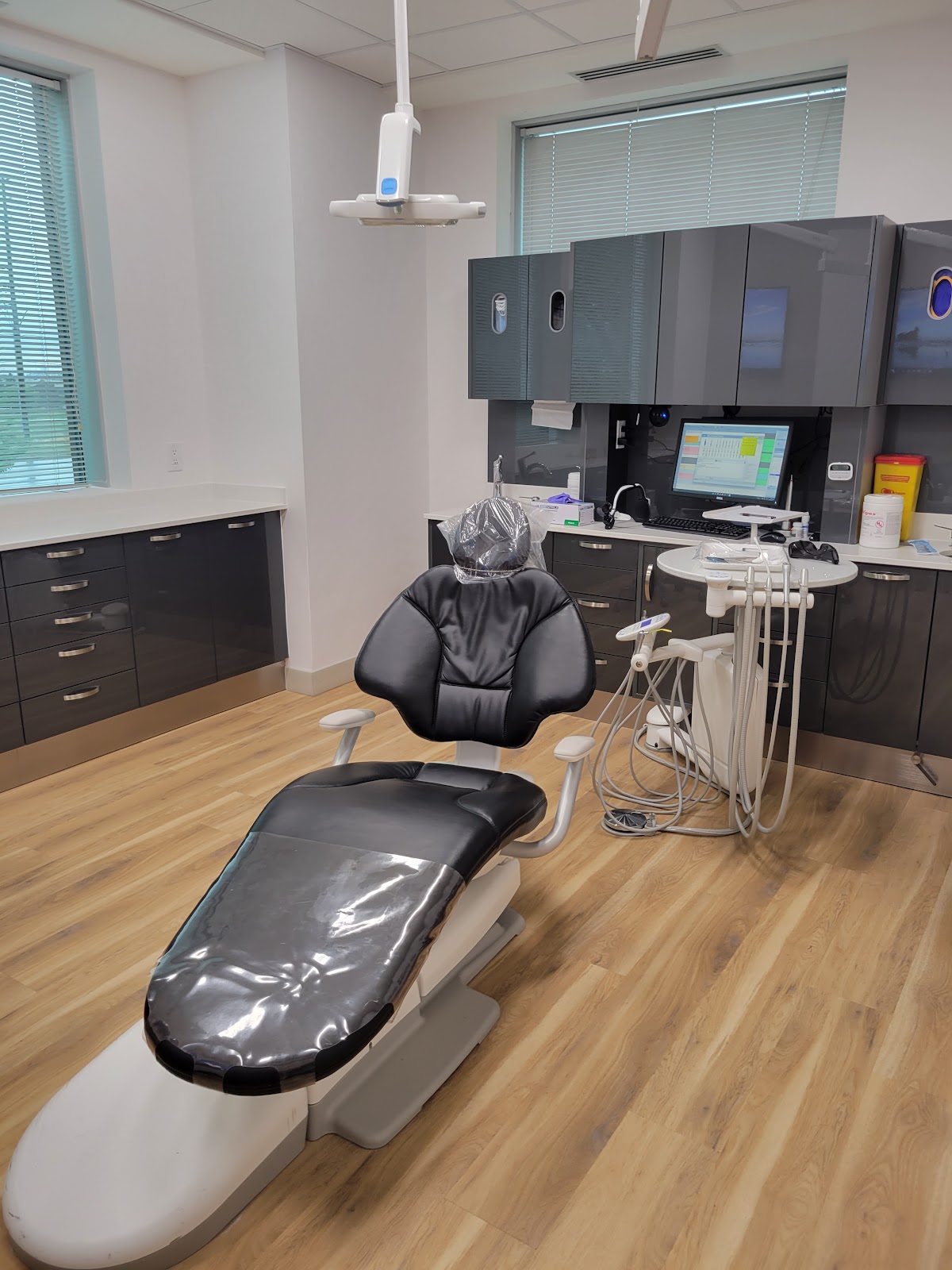 Smile Studio Dental Markham dental clinic in Markham - Photo 4