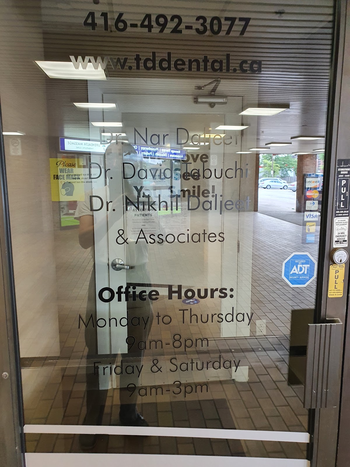 Daljeet & Tabuchi Dentistry dental clinic in Scarborough - Photo 7