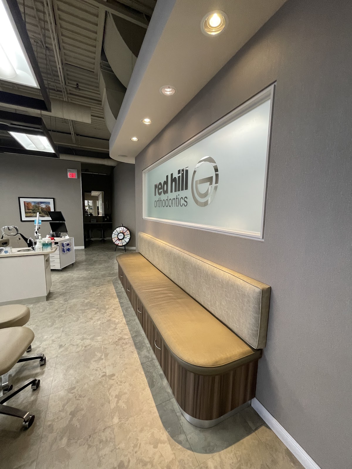 Red Hill Orthodontics - Queenston dental clinic in Hamilton - Photo 9