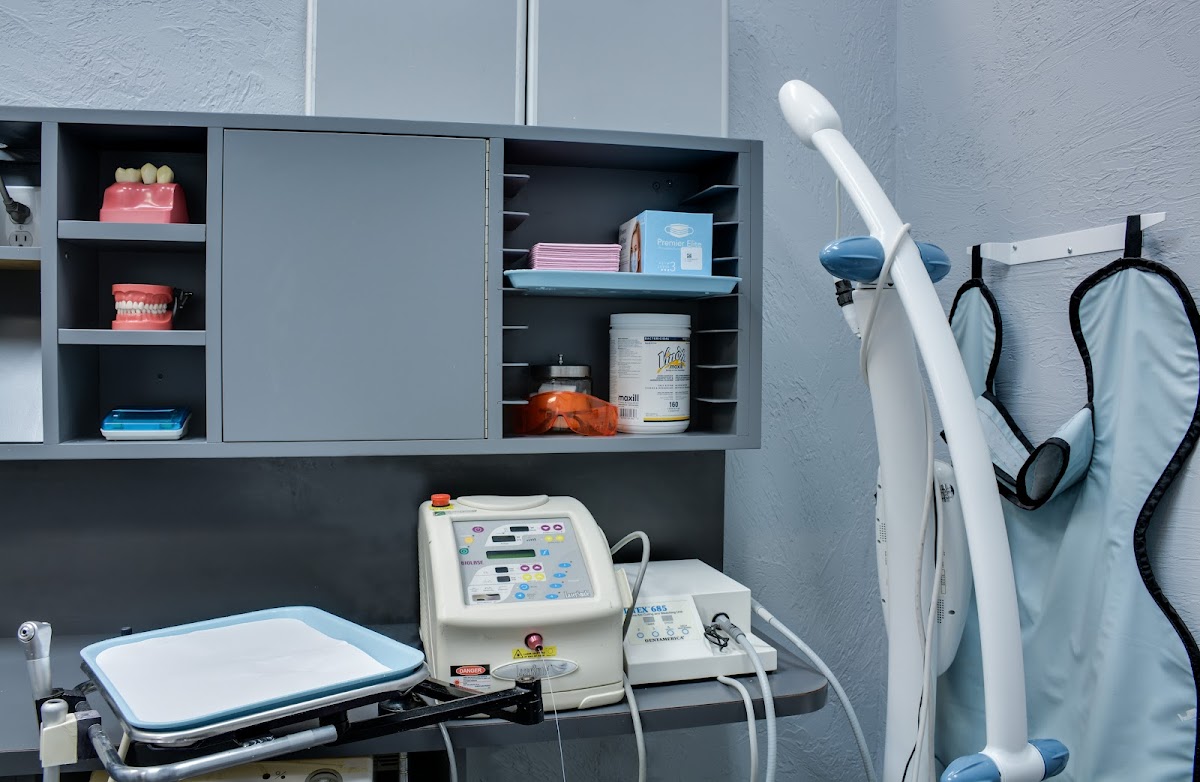 Woodside Square Dental dental clinic in Scarborough - Photo 6