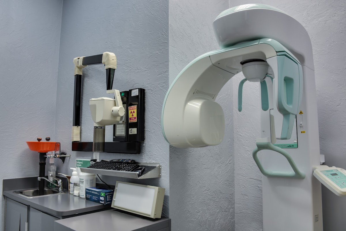 Woodside Square Dental dental clinic in Scarborough - Photo 7