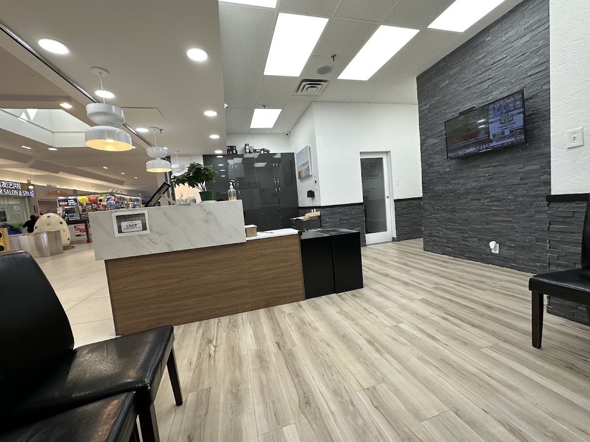 Woodside Square Dental dental clinic in Scarborough - Photo 10