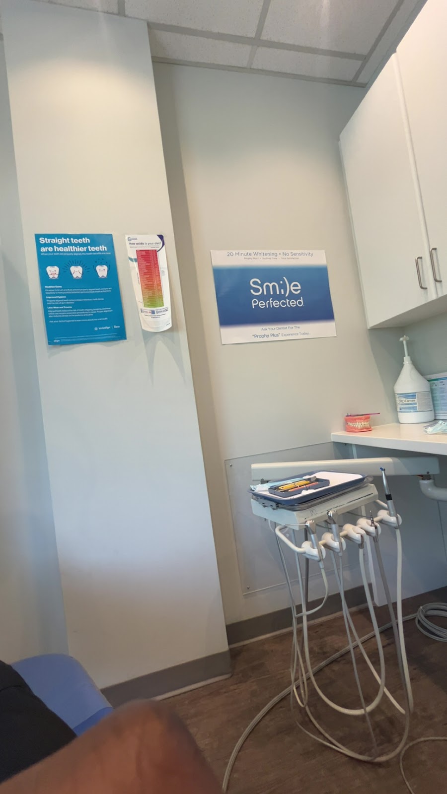 CD Dental Care dental clinic in North York - Photo 10