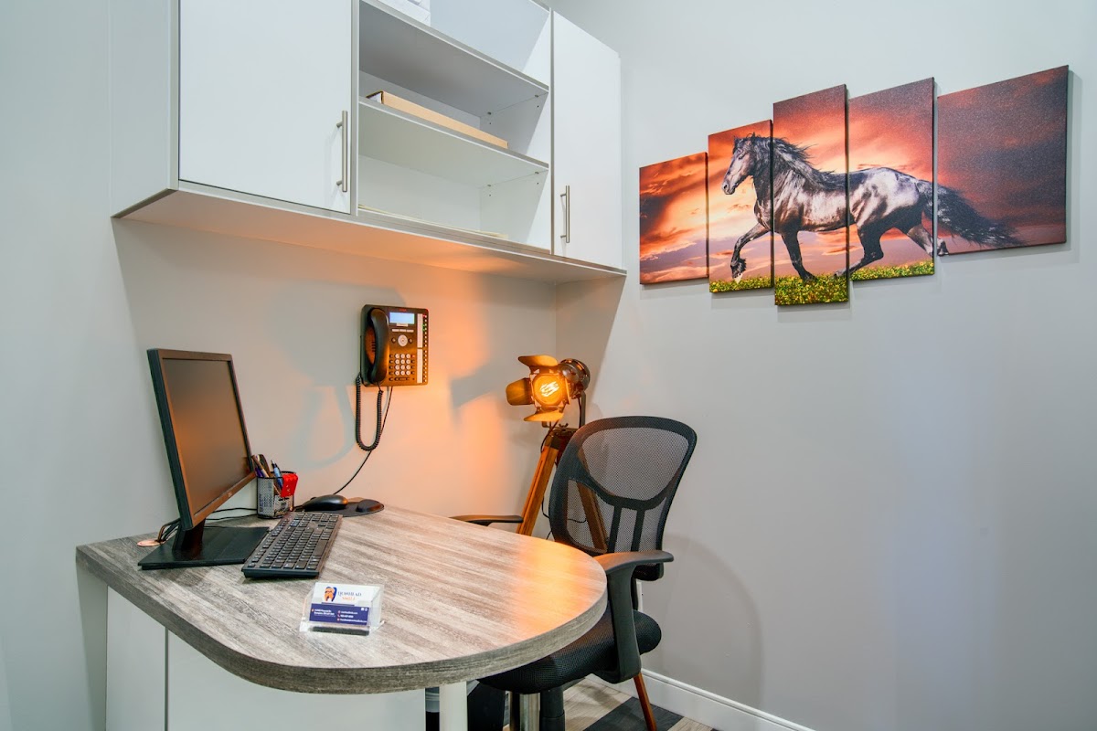 Lionhead Smile dental clinic in Brampton - Photo 4