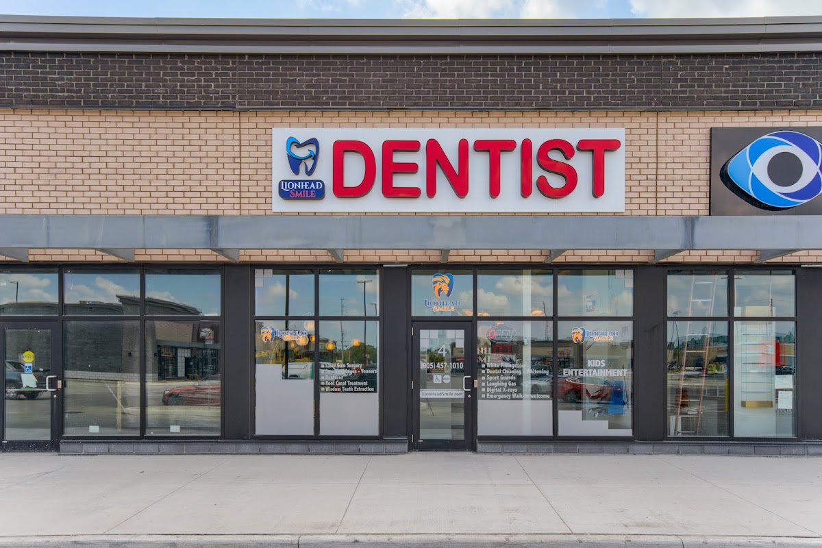Lionhead Smile dental clinic in Brampton - Photo 5