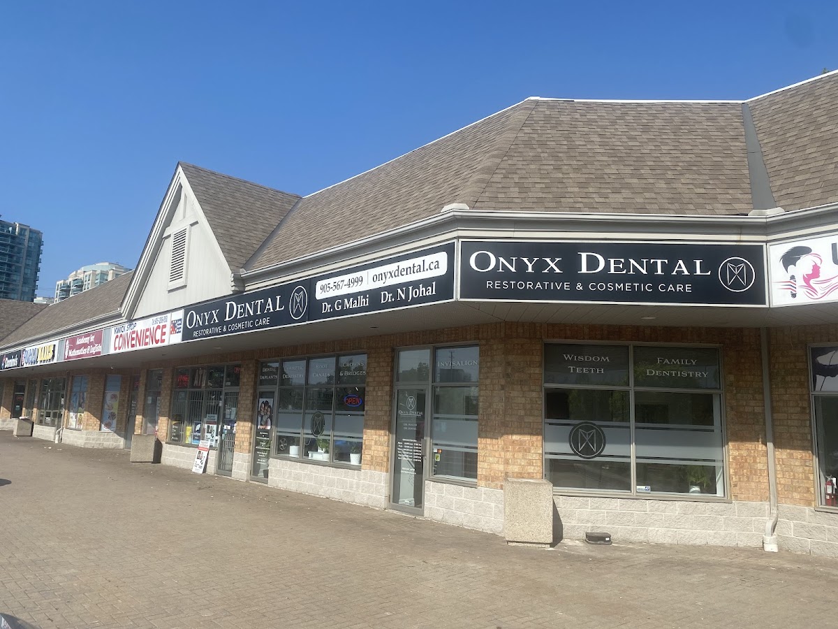 Onyx Dental dental clinic in Mississauga - Photo 3