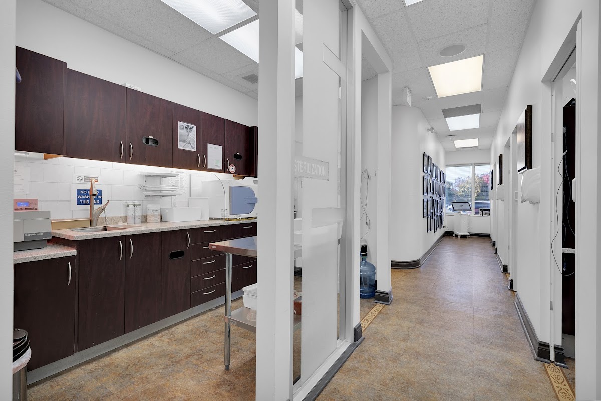 Bartlett & Main Family Dental Centre - Grimsby dental clinic in Grimsby - Photo 3