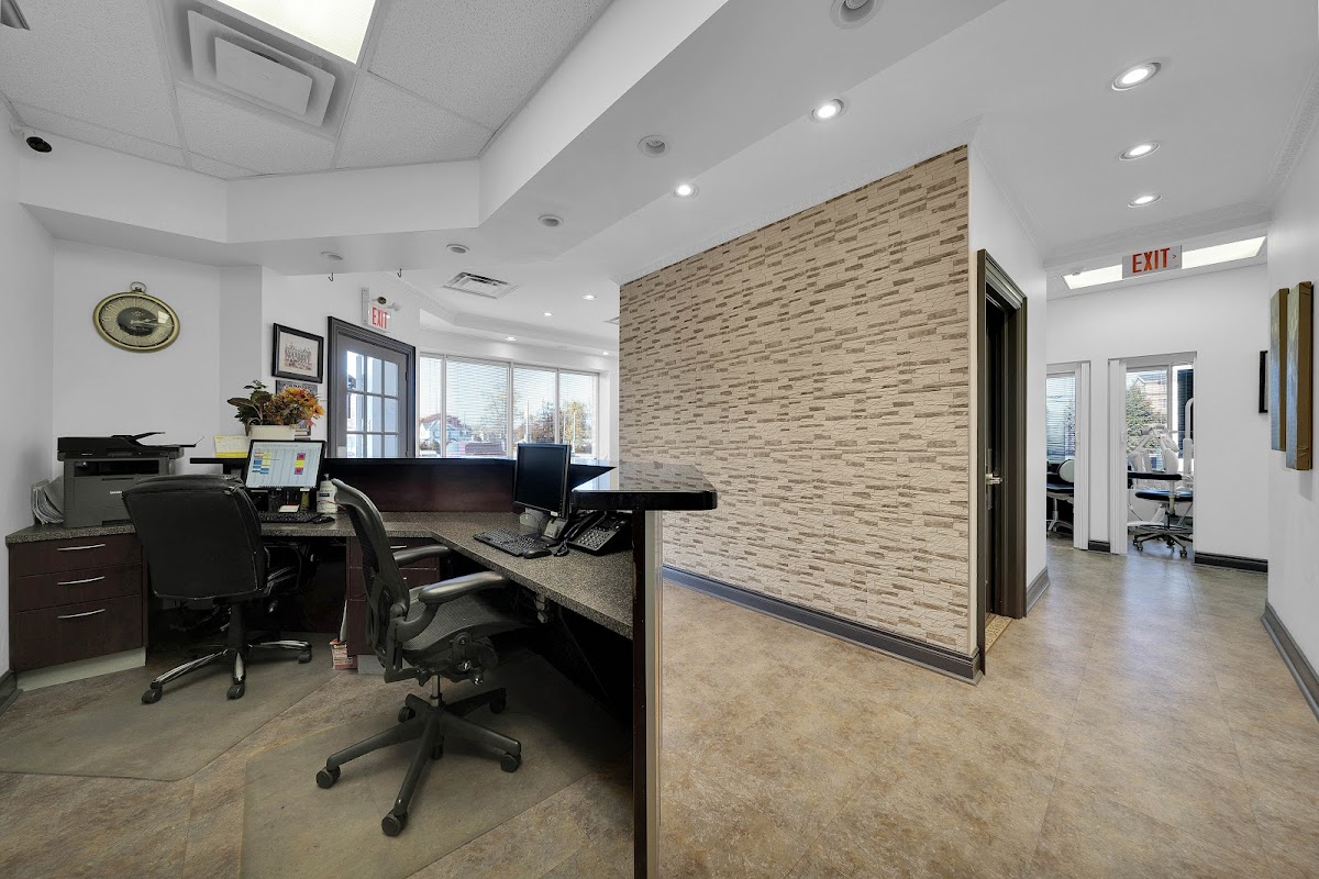 Bartlett & Main Family Dental Centre - Grimsby dental clinic in Grimsby - Photo 5