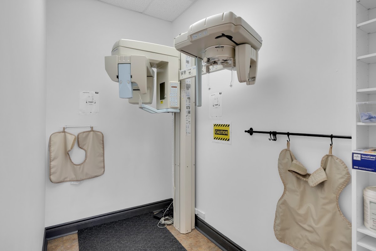 Bartlett & Main Family Dental Centre - Grimsby dental clinic in Grimsby - Photo 6