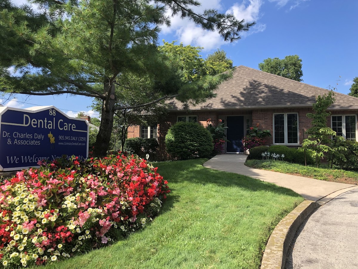 Contact | Grimsby Dental Care dental clinic in Grimsby - Photo 1