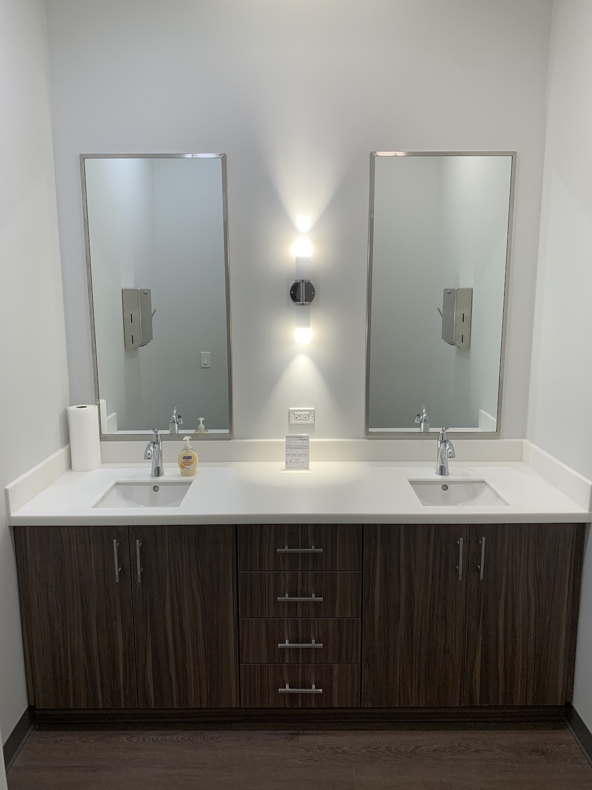 Fergus Orthodontics dental clinic in Fergus - Photo 7
