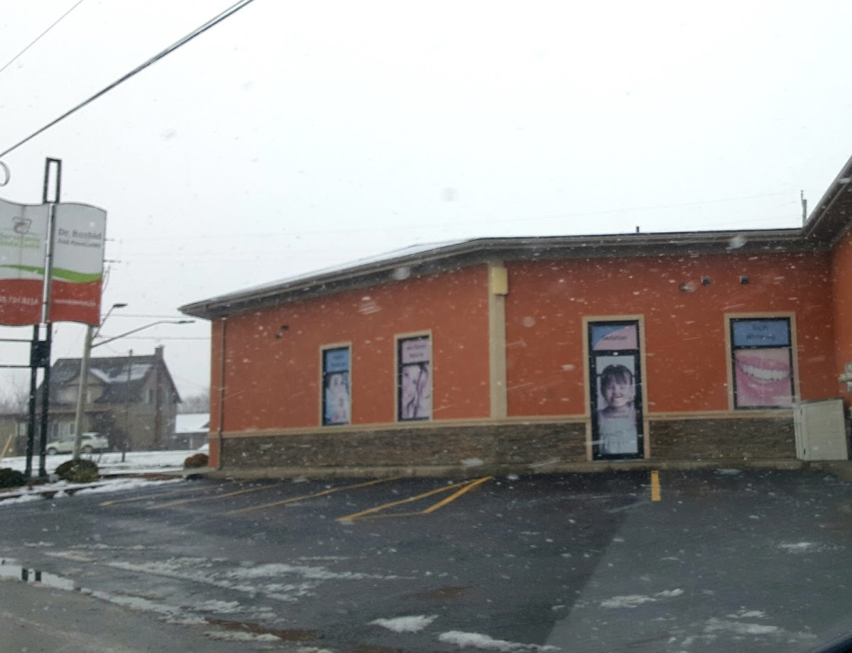 Besma Family Dental Centre dental clinic in Welland - Photo 1