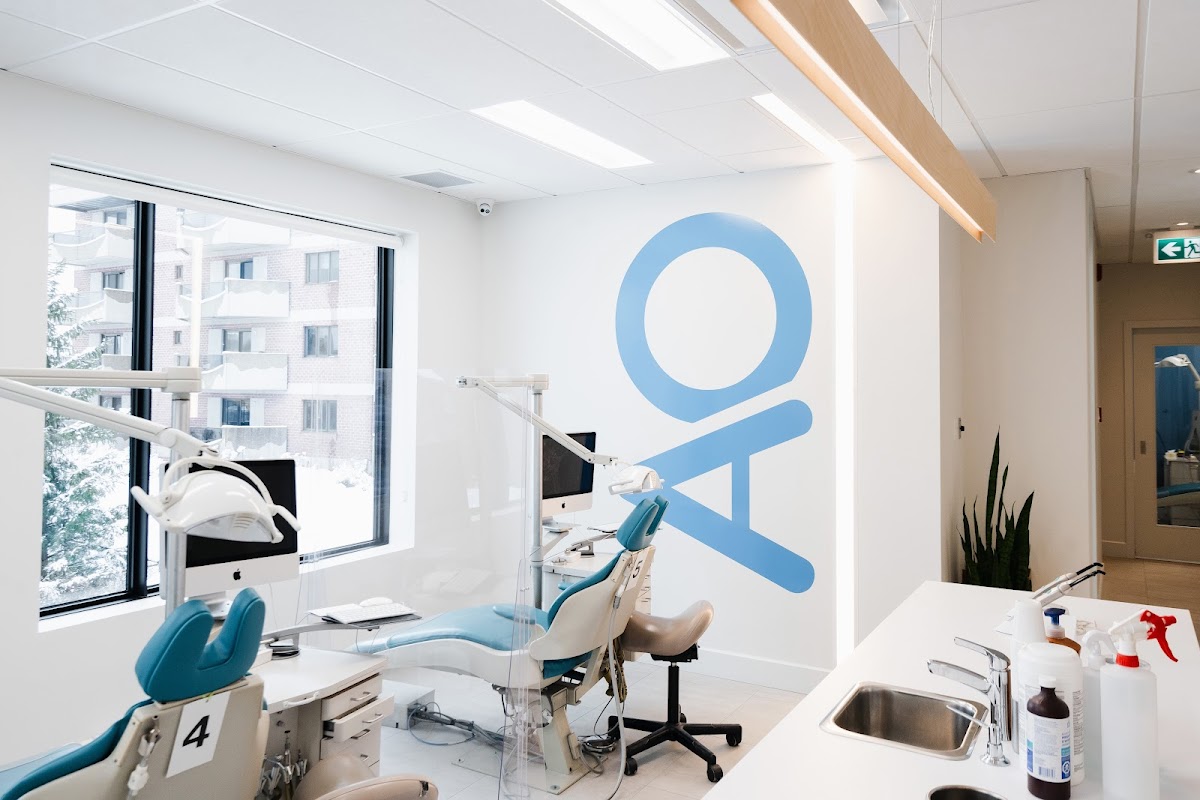 Atelier Ortho | Dr. Santini & Associés dental clinic in Dollard-des-Ormeaux - Photo 9