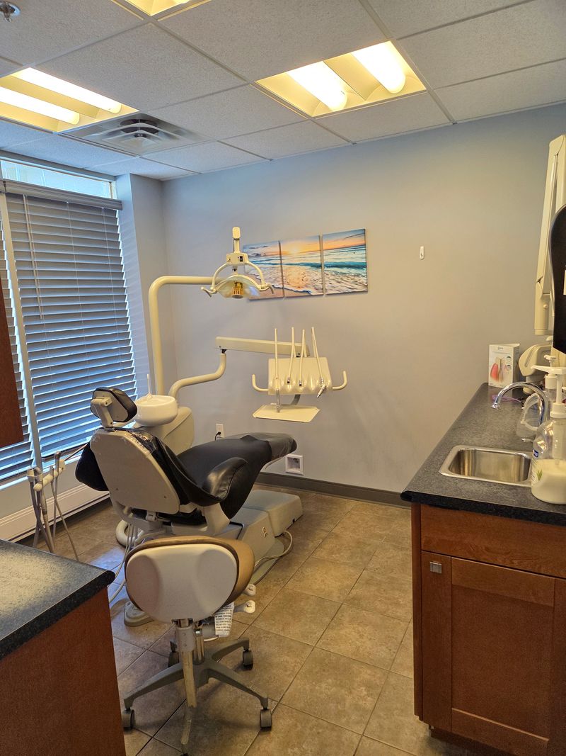 Dr Todd Watts Dental Centre dental clinic in St. Catharines - Photo 10