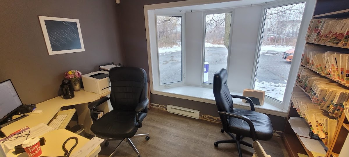 Hartzel Dental - St. Catharines dental clinic in St. Catharines - Photo 9
