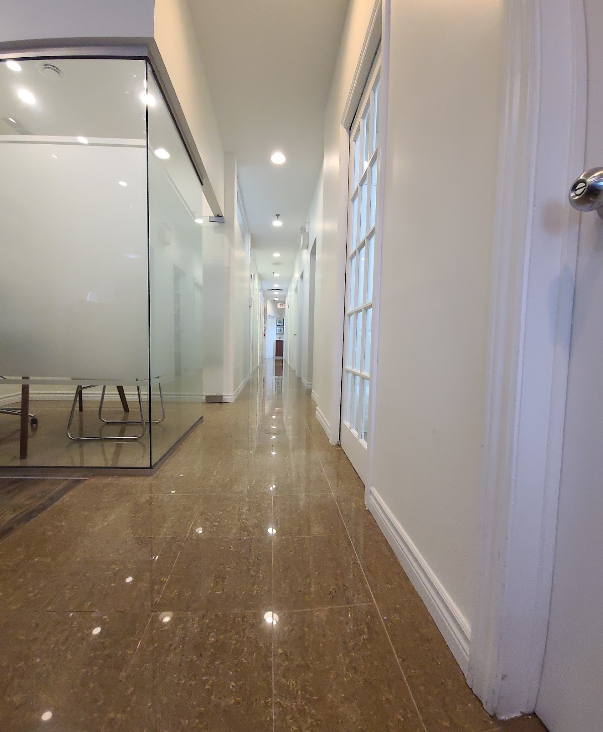 Dr. Hajir Farahmand - Oak Ridges North Dental Clinic dental clinic in Richmond Hill - Photo 5