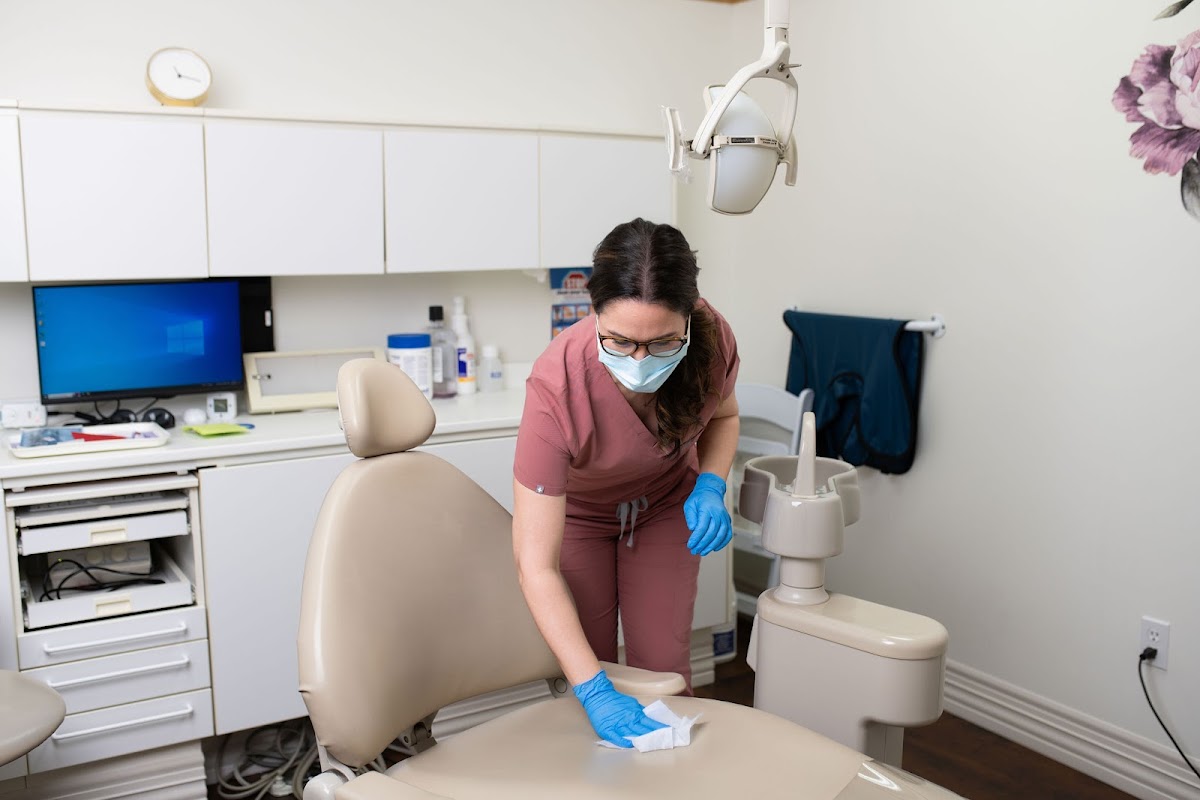 Dr. Sara Chirico Family Dentistry dental clinic in Niagara Falls - Photo 3