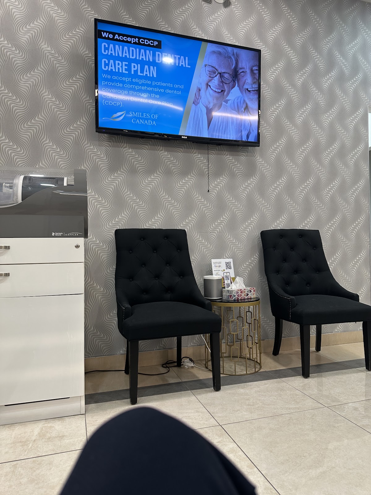 Erin Mills Smiles Dentistry dental clinic in Mississauga - Photo 5