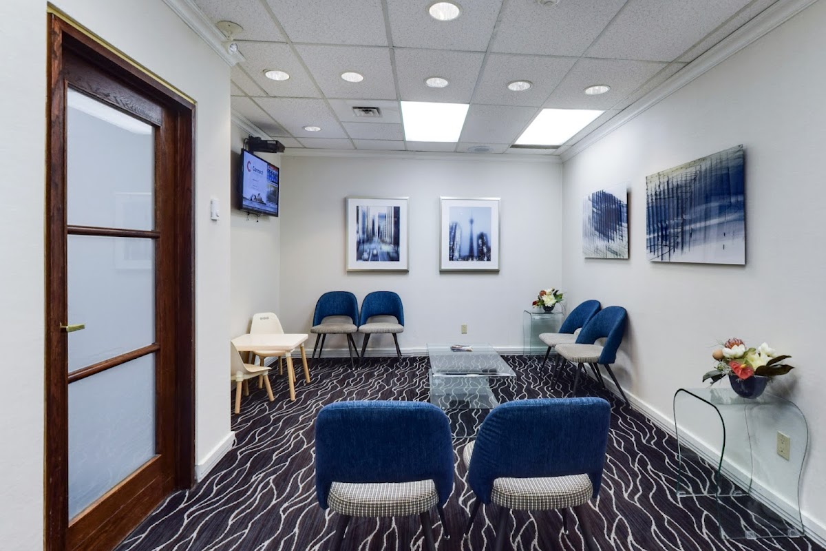 Bloor West Smiles dental clinic in York - Photo 5
