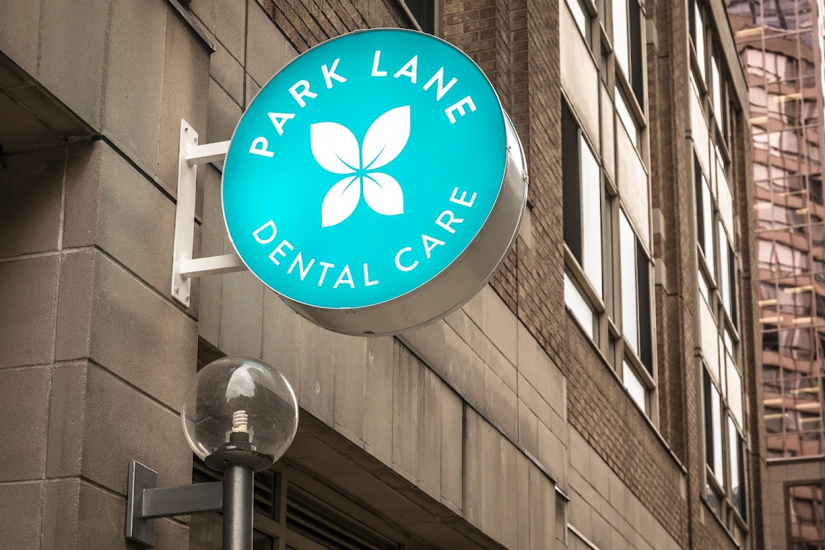 Park Lane Dental Care dental clinic in Old Toronto - Photo 4