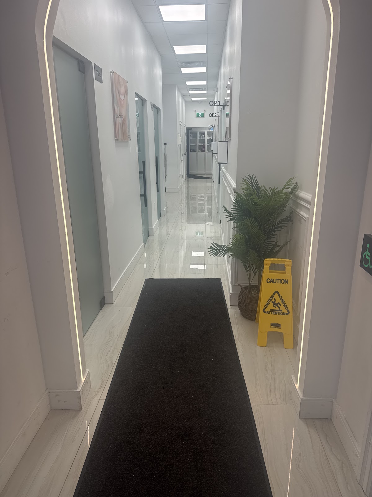 Ajax Aria Dentistry dental clinic in Ajax - Photo 9