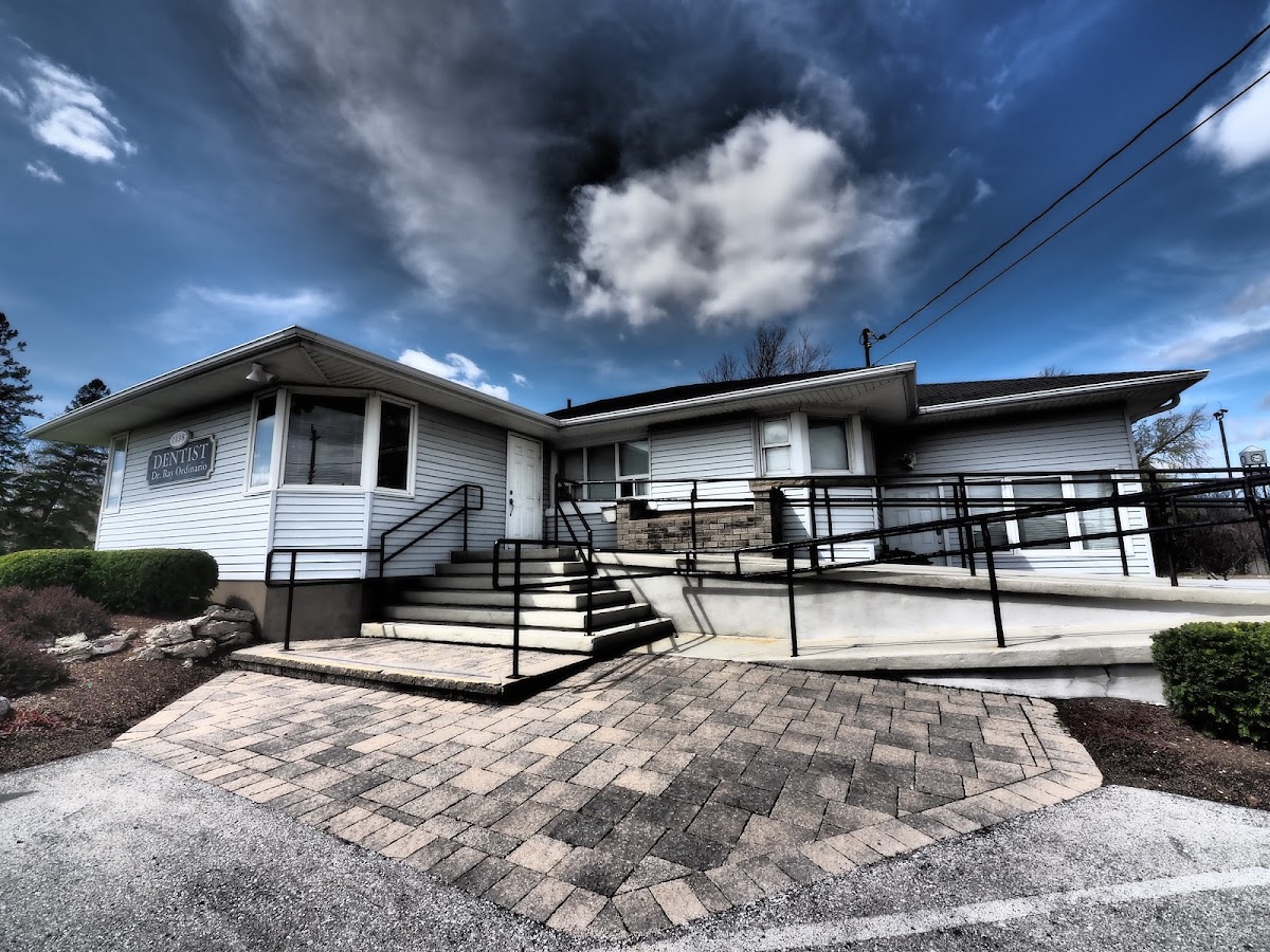 Ordinario R Dr dental clinic in Fort Erie - Photo 2