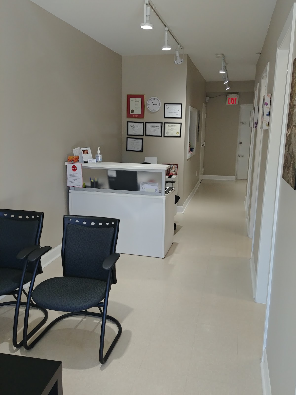 Smile 4 Me Dental Hygiene dental clinic in Pickering - Photo 9
