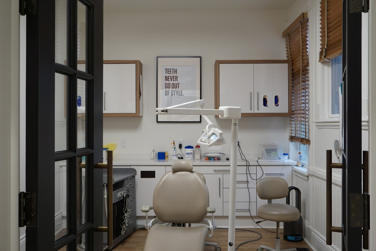 Smileline Orthodontics & Kids Dentistry dental clinic in Ajax - Photo 3