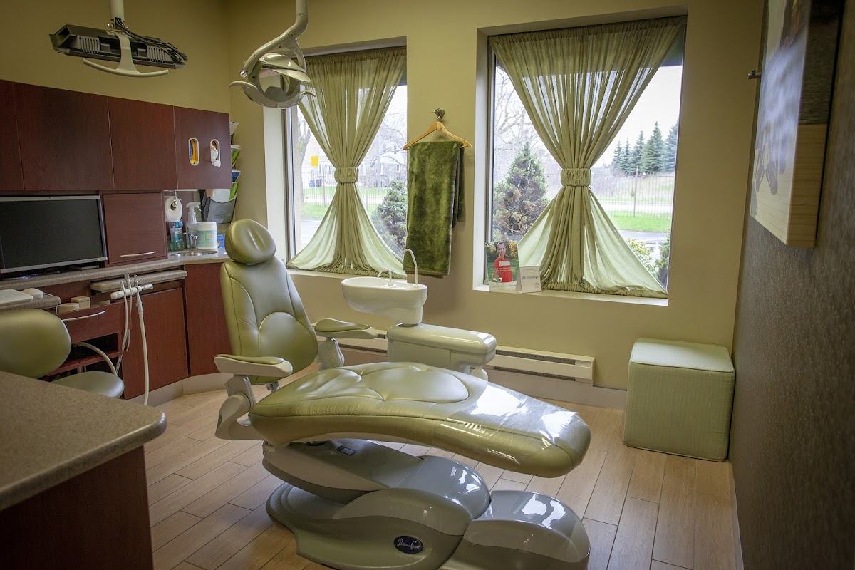 Toothworks Pine Ridge Dental Centre dental clinic in Scarborough - Photo 2